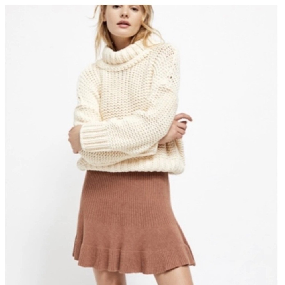 Free People Ribbed Knit Mini Skirt XL Brown Terracotta Ruffle Hem Fit Flare